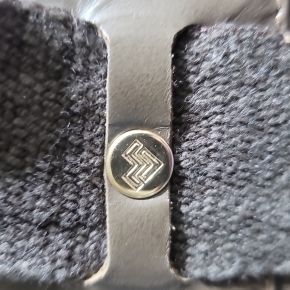 💰AUTHENTIC MARIO VALENTINO "V" LOGO LARGE TRAVEL TOTE BAG PVC/LEATHER BROWN GUC - Picture 7 of 17